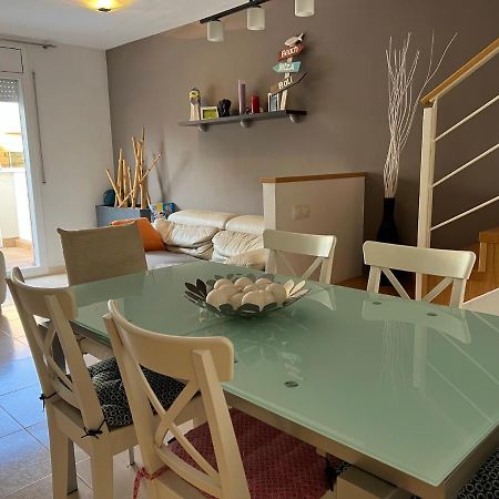 Cozy Beach House With Pool & Bbq Cubelles Esterno foto
